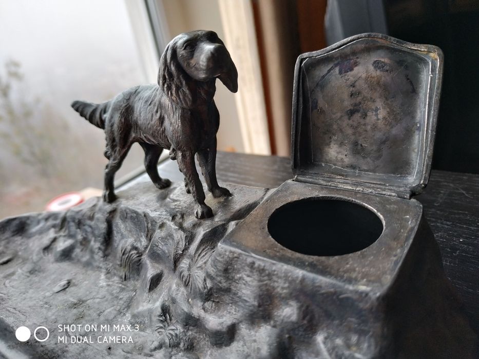 Чернильница собака