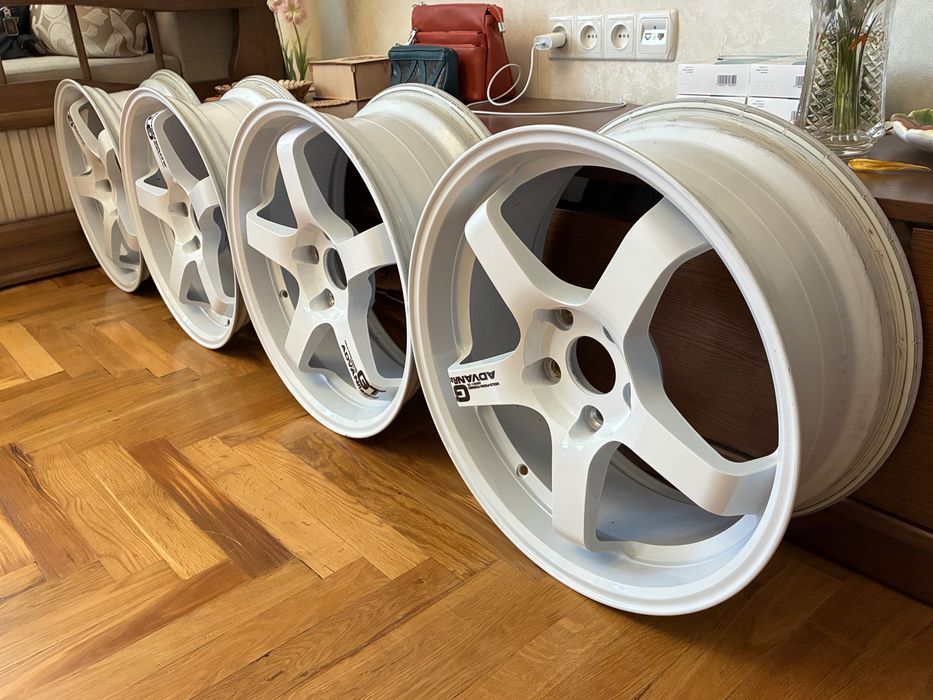 Диски Advan Racing GT (R17 7.5j ET35 5*114.3 6.8kg flow forming)