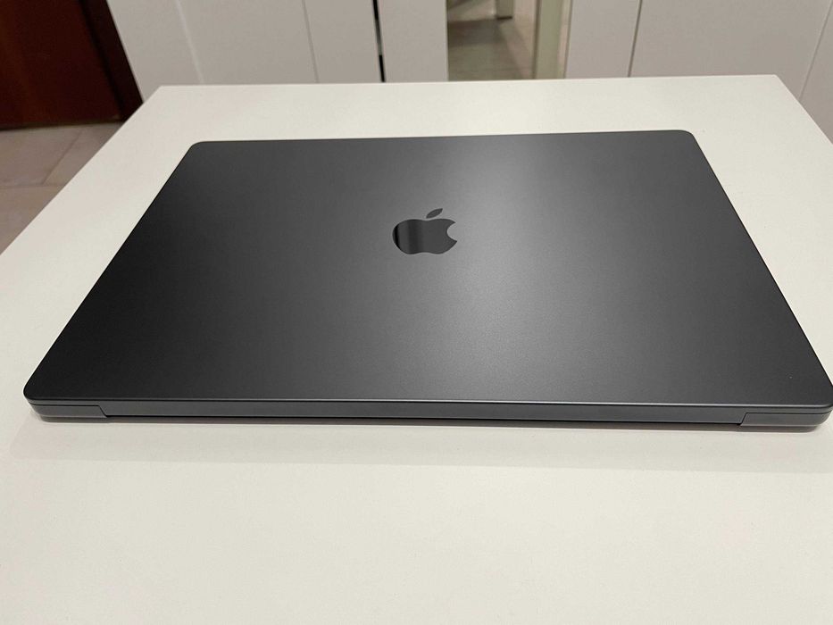 MacBook Pro 16" M4 Pro 24/512 GB | 10 cykli | 100% bateria | gwarancja