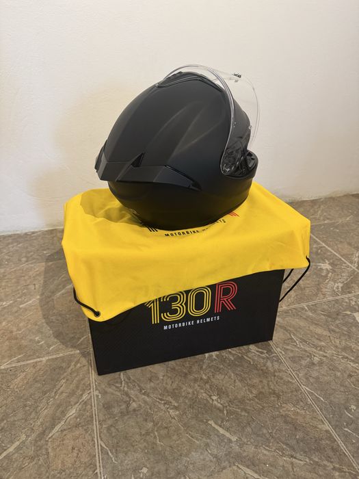 Capacete 130r semi-novo