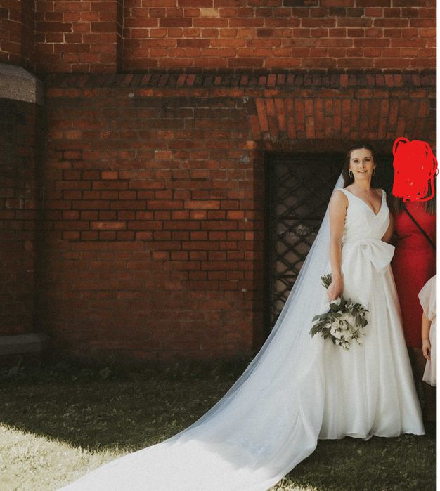 Suknie ślubną gładka rozmiar 36-38