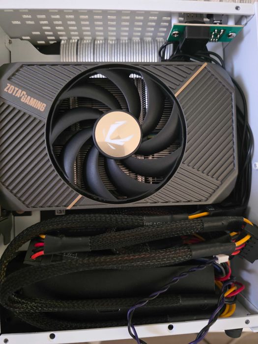 Mini komputer itx Ryzen 5600, RTX 5060