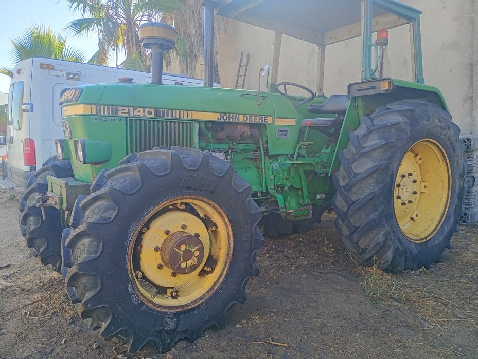 Tractor John Deere 2140