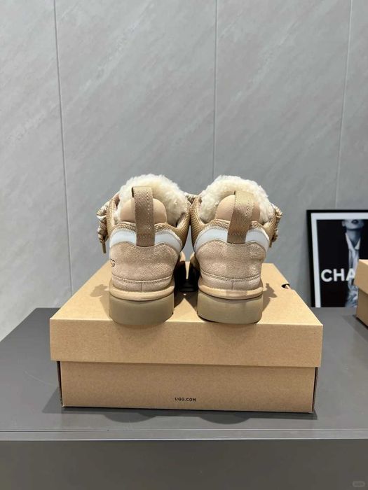 UGG Lowmel Sand r.38
