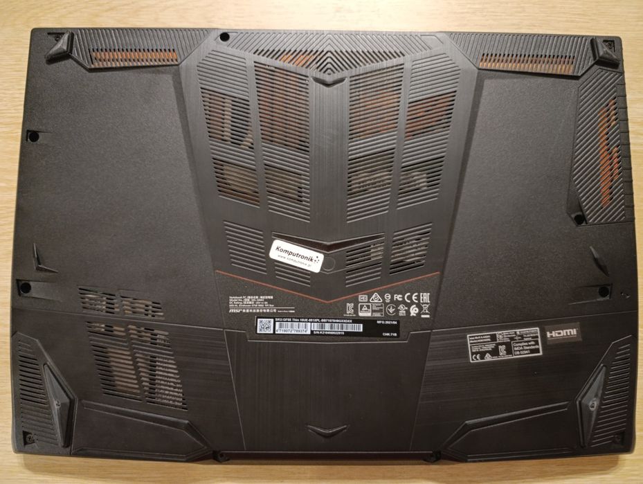 Laptop MSI thin 10ue i7 + RTX 3060