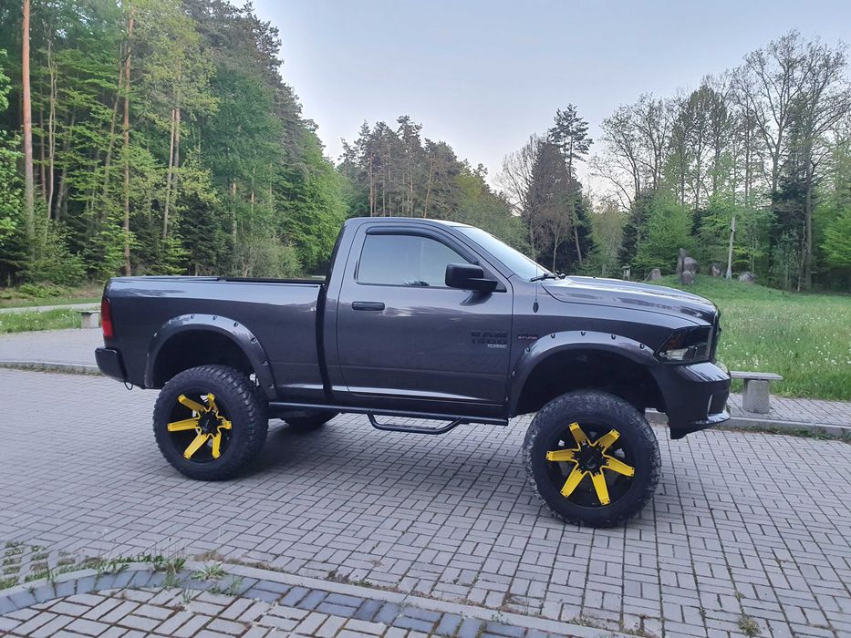 RAM 1500 MONSTER lift 10” Rough Country opony 37” 5,7 Hemi+LPG 2019r. 26 tys.km