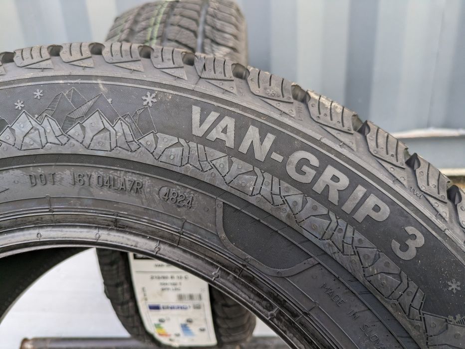 215/65R15C Semperit Van Grip 3 Zima