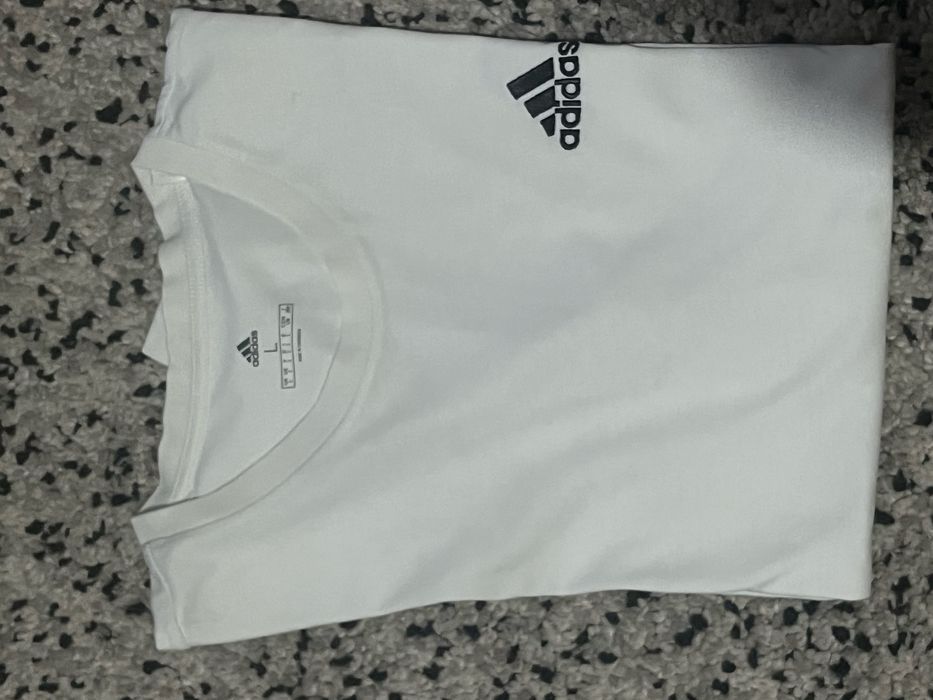 Tshirt north face fred perry  adidas L como novo
