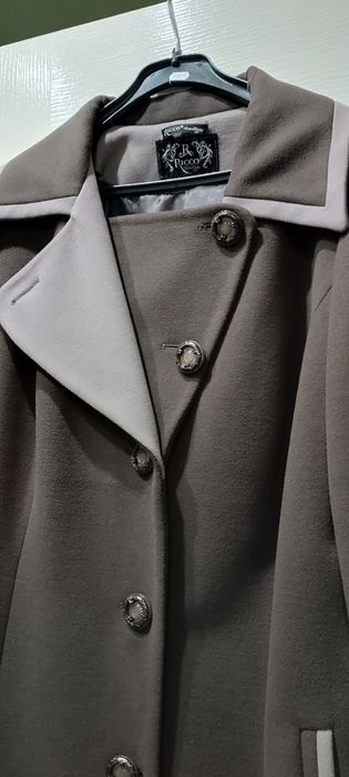 Пальто жіноче демісезонне