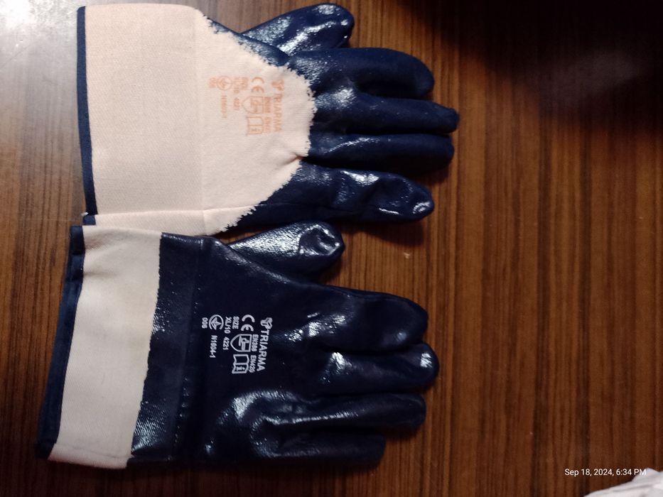 Робочі.   перчатки