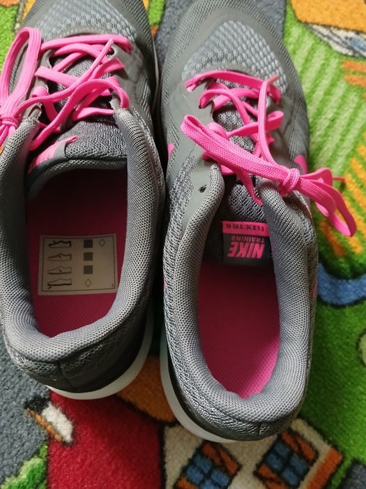 Damskie Nike rozmiar 40
