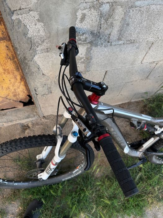 Bicicleta BTT TREK Roda 29"
