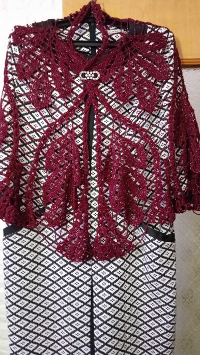 Шаль-накидка "Дубове листя"