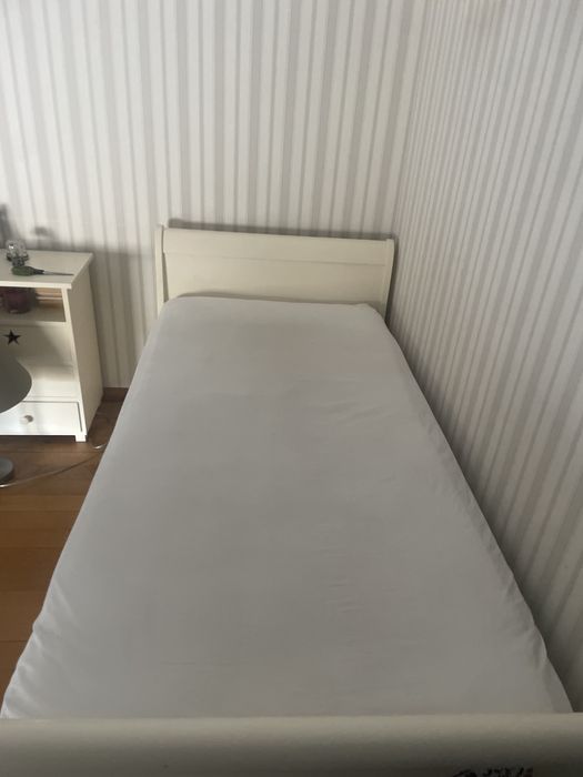 Cama bliche branca 2x130