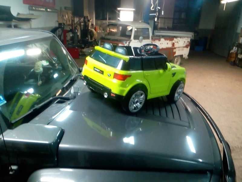 sprawne Auto na akumulator dla dzieci + LED