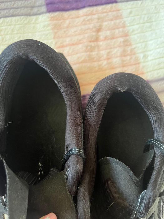 Кросівки асікс бігові