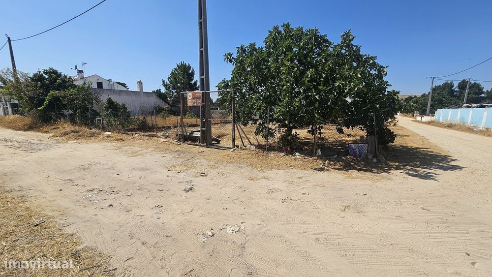 2 Terrenos em Zona Central - Pinhal das Formas