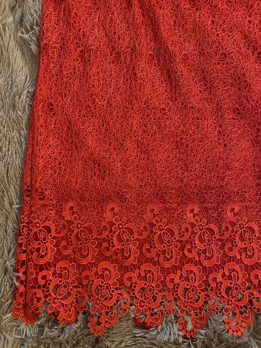 Сукня червона