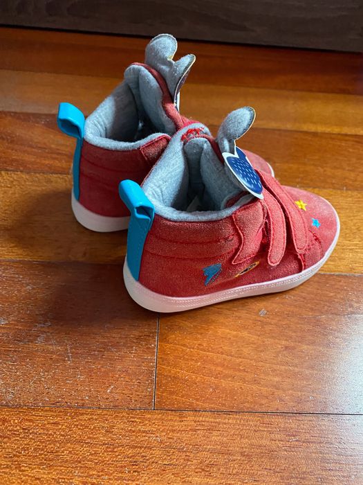 Botas de menino mickey