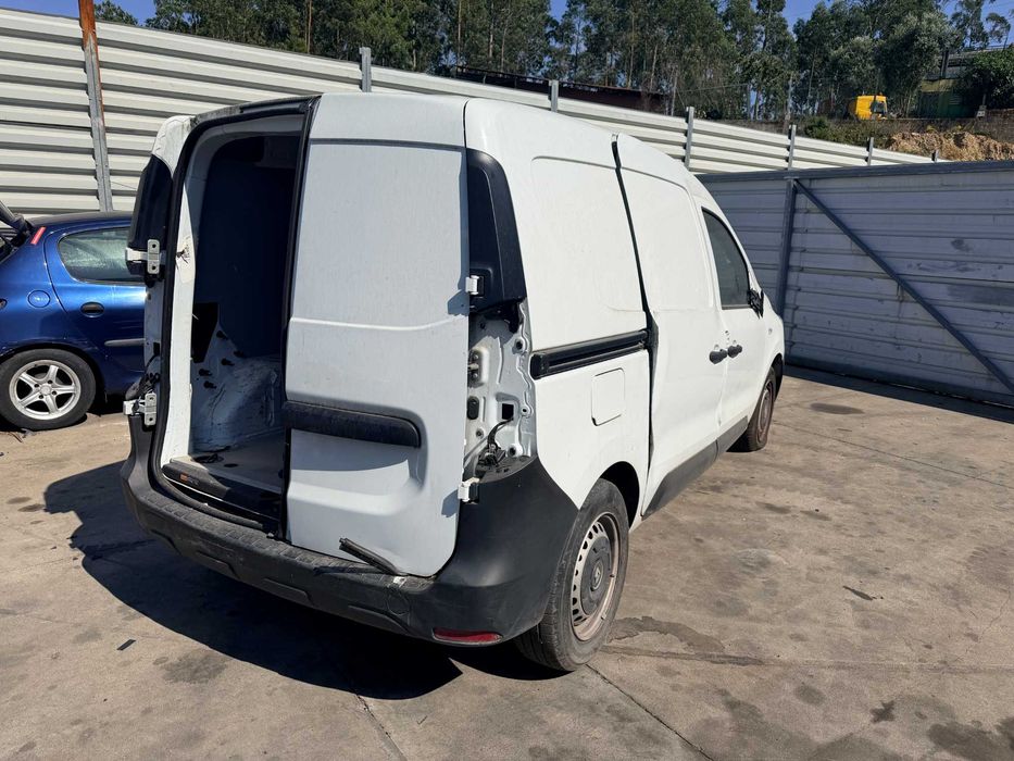 RENAULT EXPRESS 1.5 BLUE DCI DE 2023 PARA VENDA DE PEÇAS