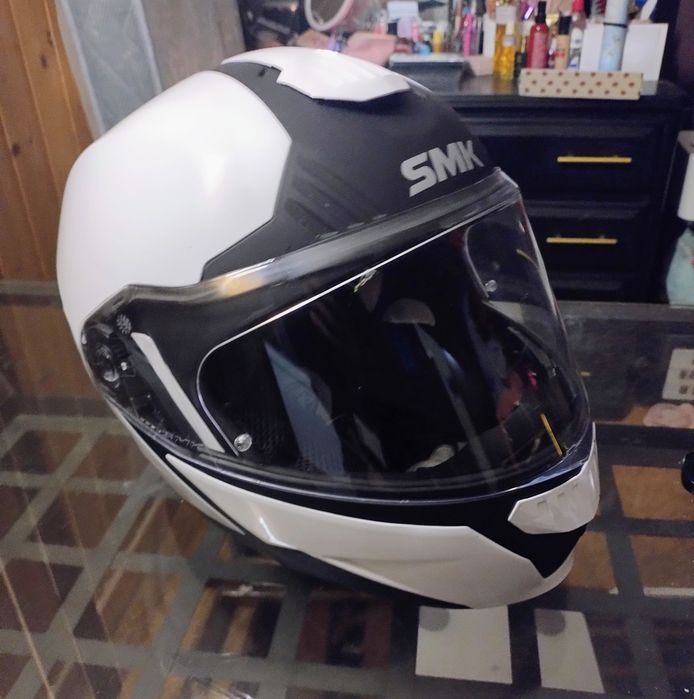 Capacete Modular SMK Gullwing c/ Viseira Solar