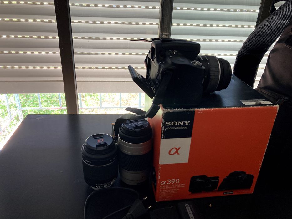 Máquina Fotográfica SONY ALPHA 390