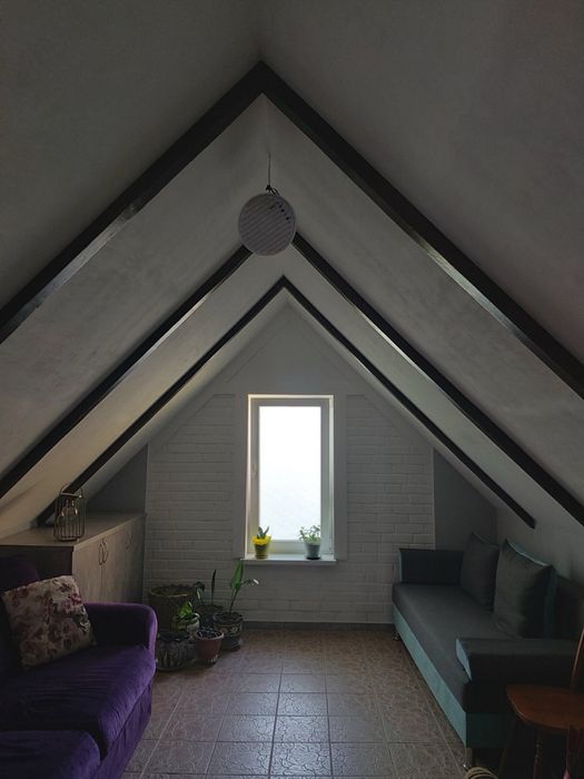 Продам просторий будинок у районі Новомиколаївка (біля Фанклубу)