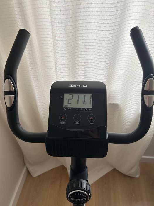 Rower stacjonarny magnetyczny Zipro Beat RS