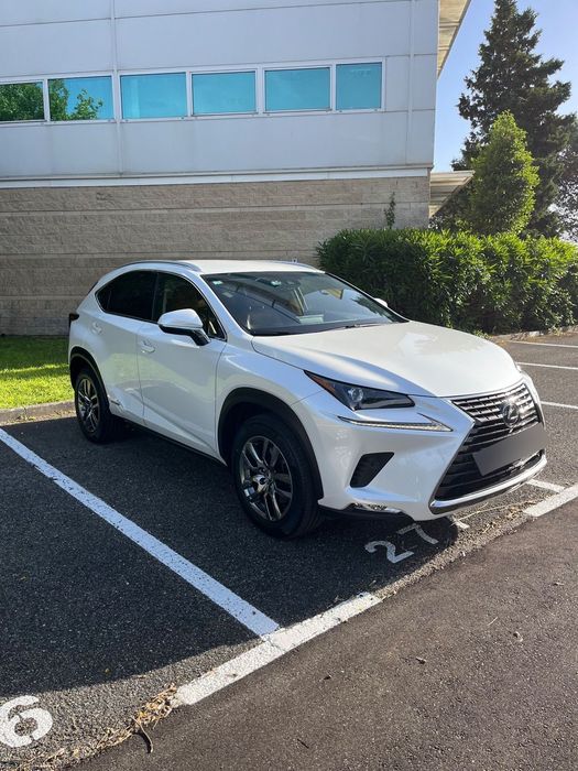 Lexus NX 300h Executive Plus