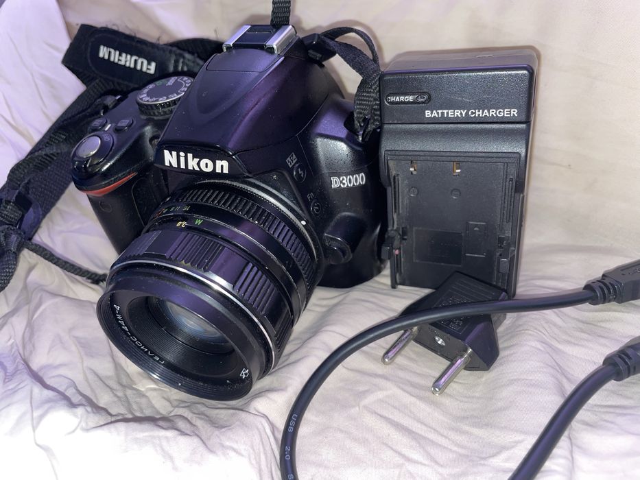 Фотоапарат D3000