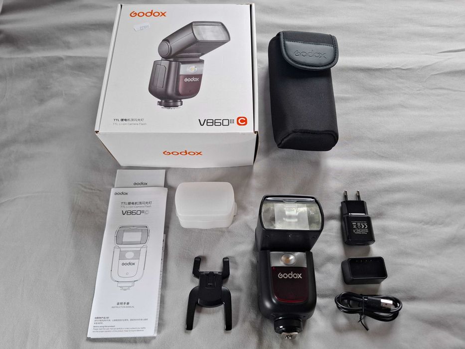 Vendo Flash Godox Speedlite V860III-C Canon - com Garantia