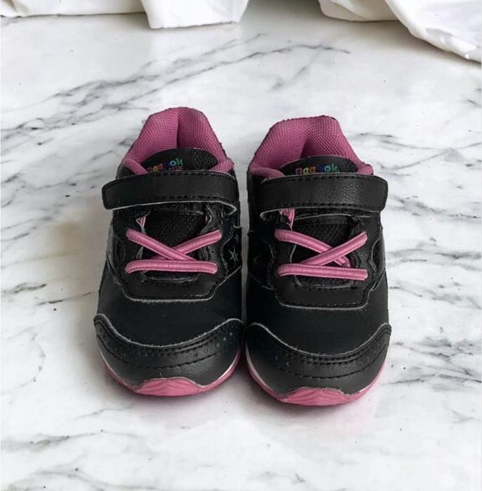 Кросівки Reebok оригінал які блимають для дівчинки
