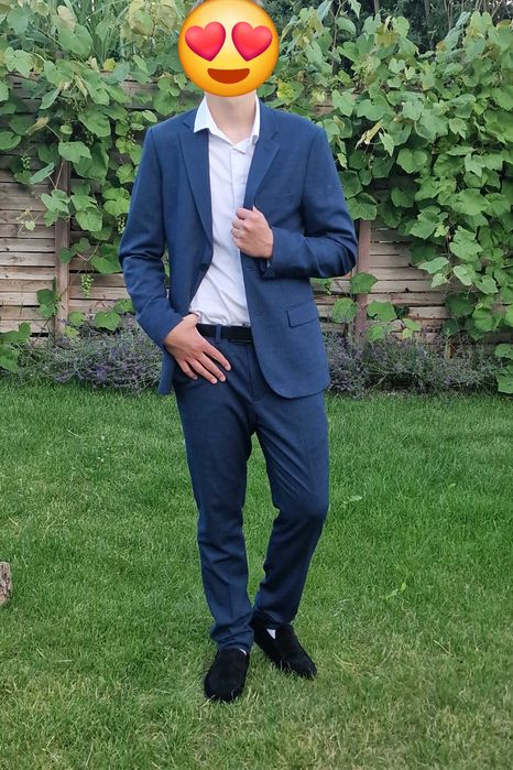 Garnitur męski granatowy EU 50