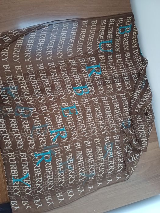 Тончайший шарф BURBERRY полиэстер 160×54 см