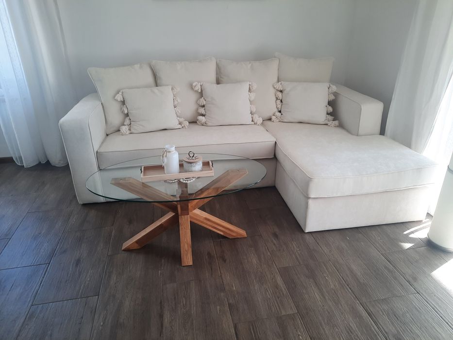 Narożnik tapicerowany 235 x 155 bardzo wygodny.