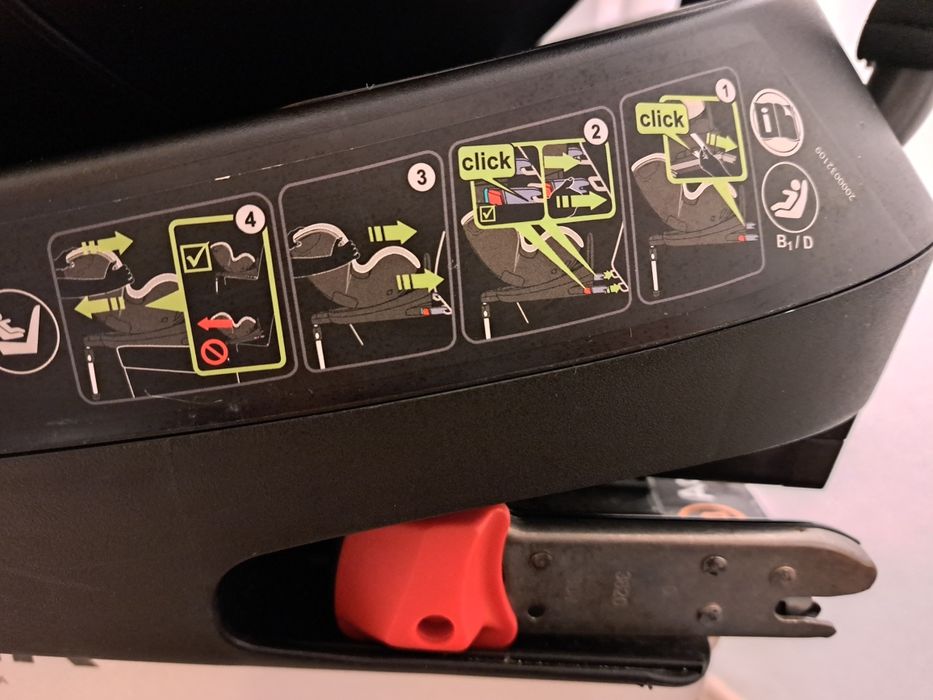 Cadeira Auto Britax Römer Dualfix 2R