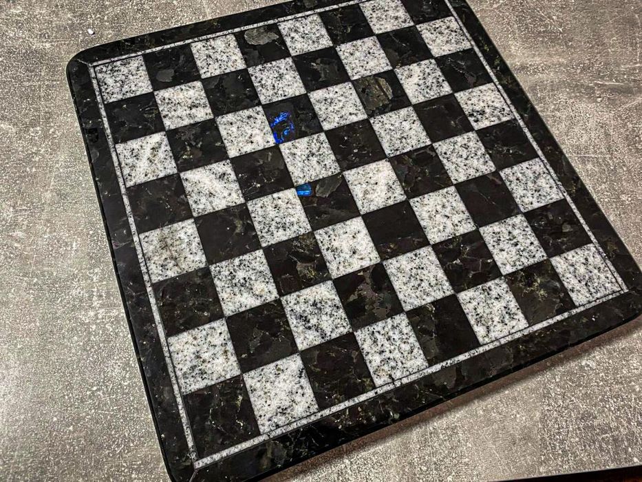 Шахматна дошка, шахи