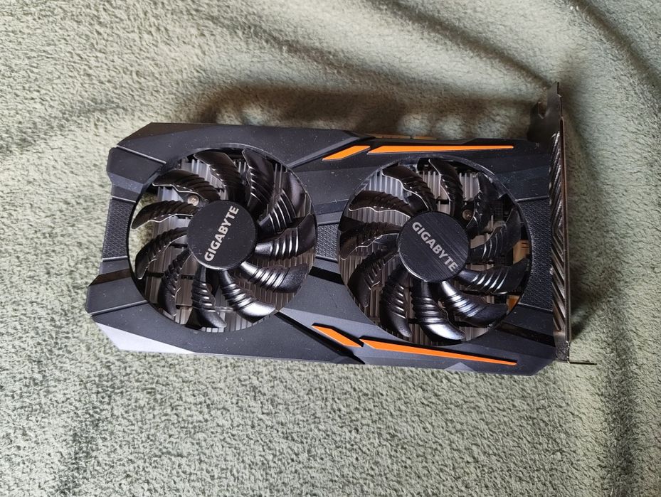 Karta graficzna GTX 1050 2gb