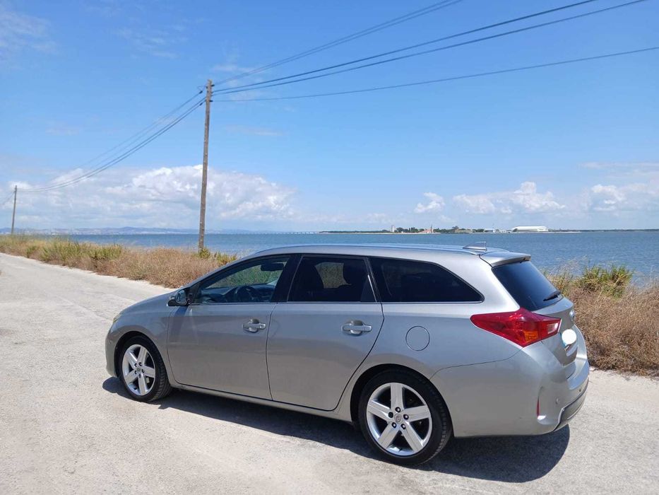 Toyota Auris Touring Sports