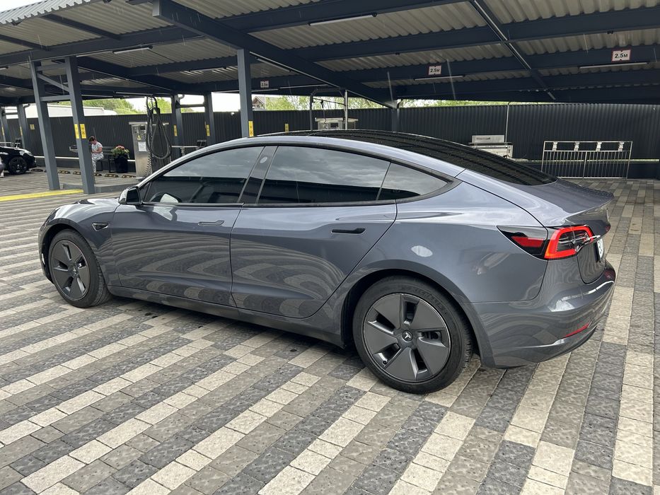 Tesla Model 3  36000км пробіг