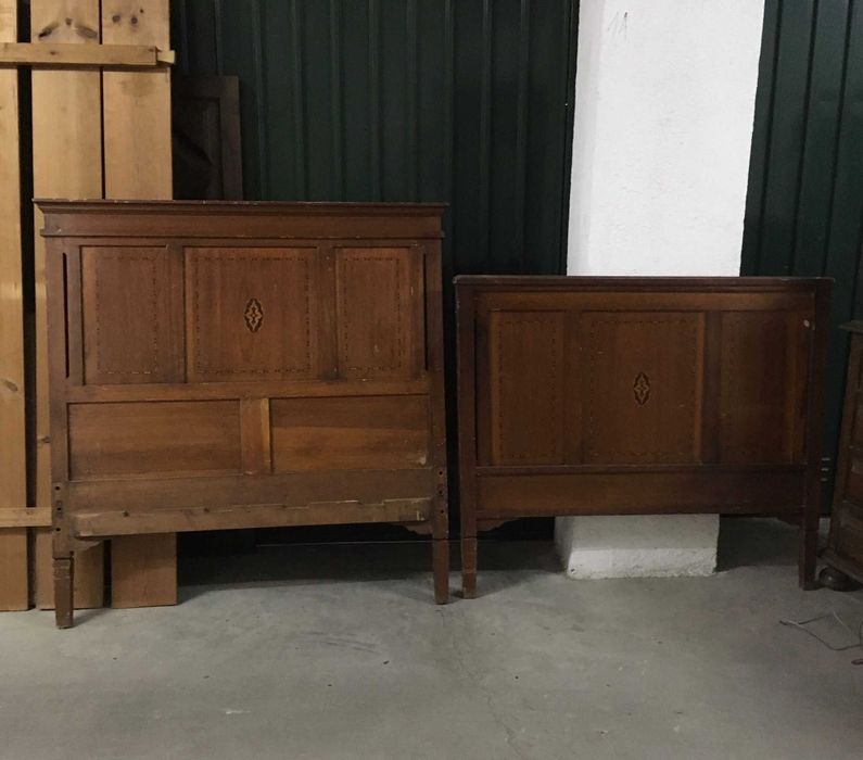 Cama de madeira antiga completa (sem colchão)