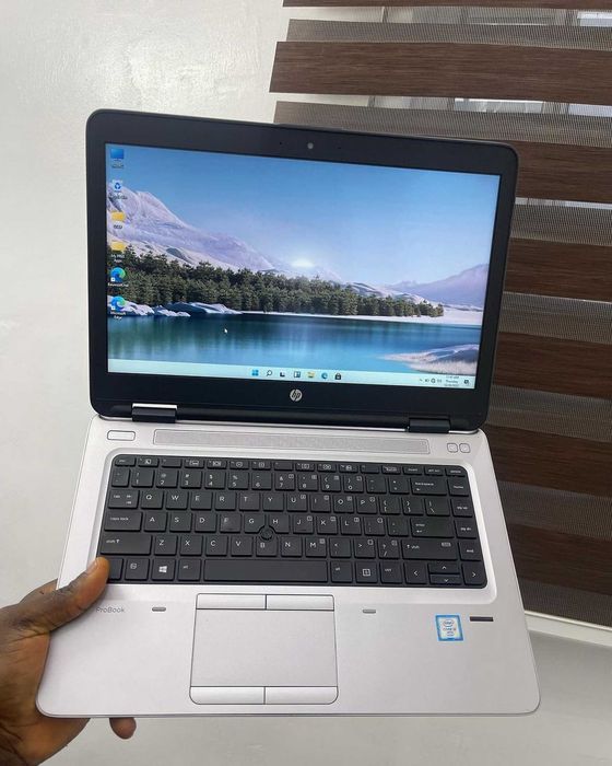 HP Probook 14" i5/8GB/256Nvme versão Profissional