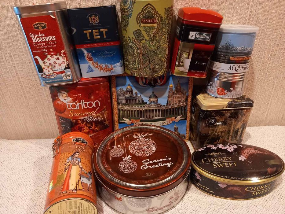 Жёстяные банки из под чая.,конфет.