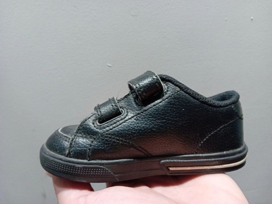 Buty dziecięce nike 22