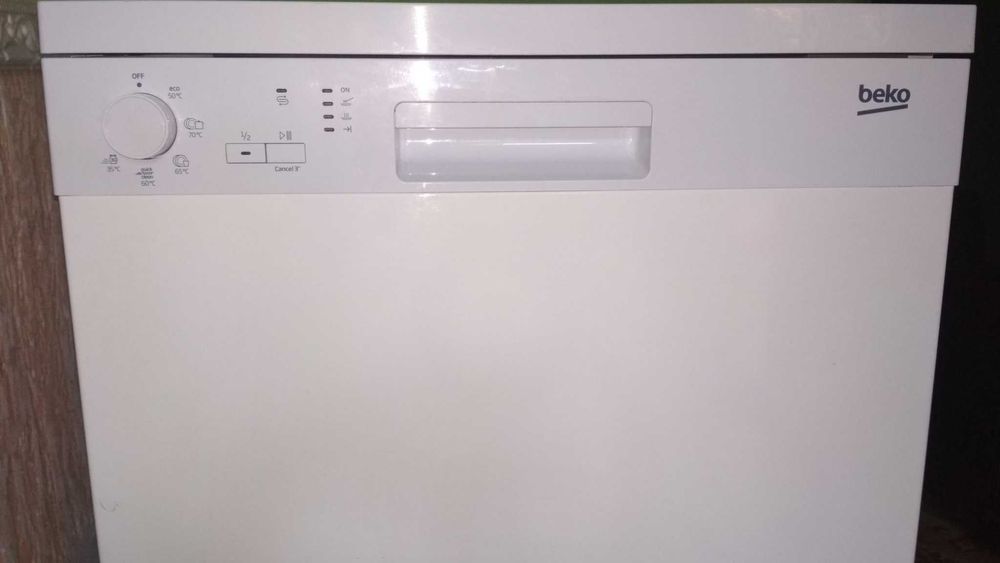 Посудомийна машина Beko