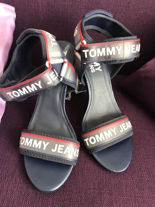 Босоножки Tommy Jeans,стиль,комфорт