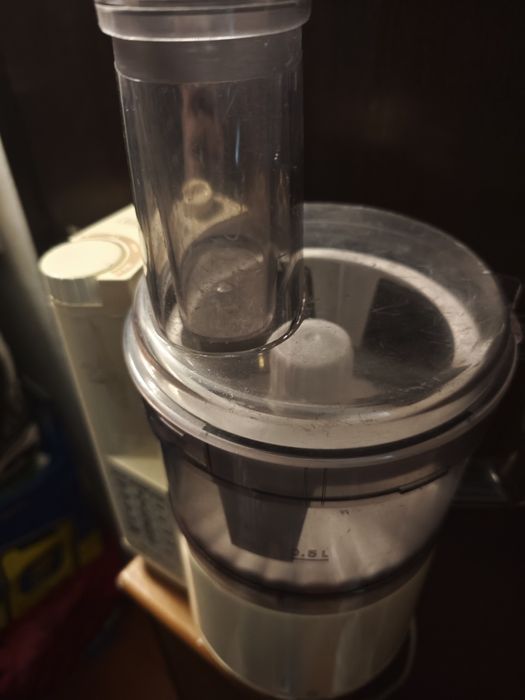 Robô de cozinha em excelente estado da marca Moulinex