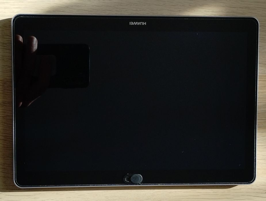Huawei Mediapad T3 10 + etui