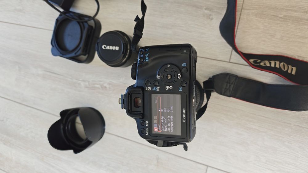 Canon EOS 1000D + Sigma 17-70 + 50mm + torba Lowepro — kompletny zestaw