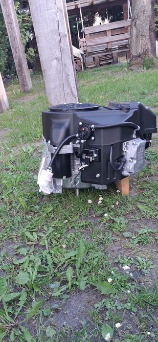 Sprzedam silnik kawasaki FS481V do kosiarki traktorka